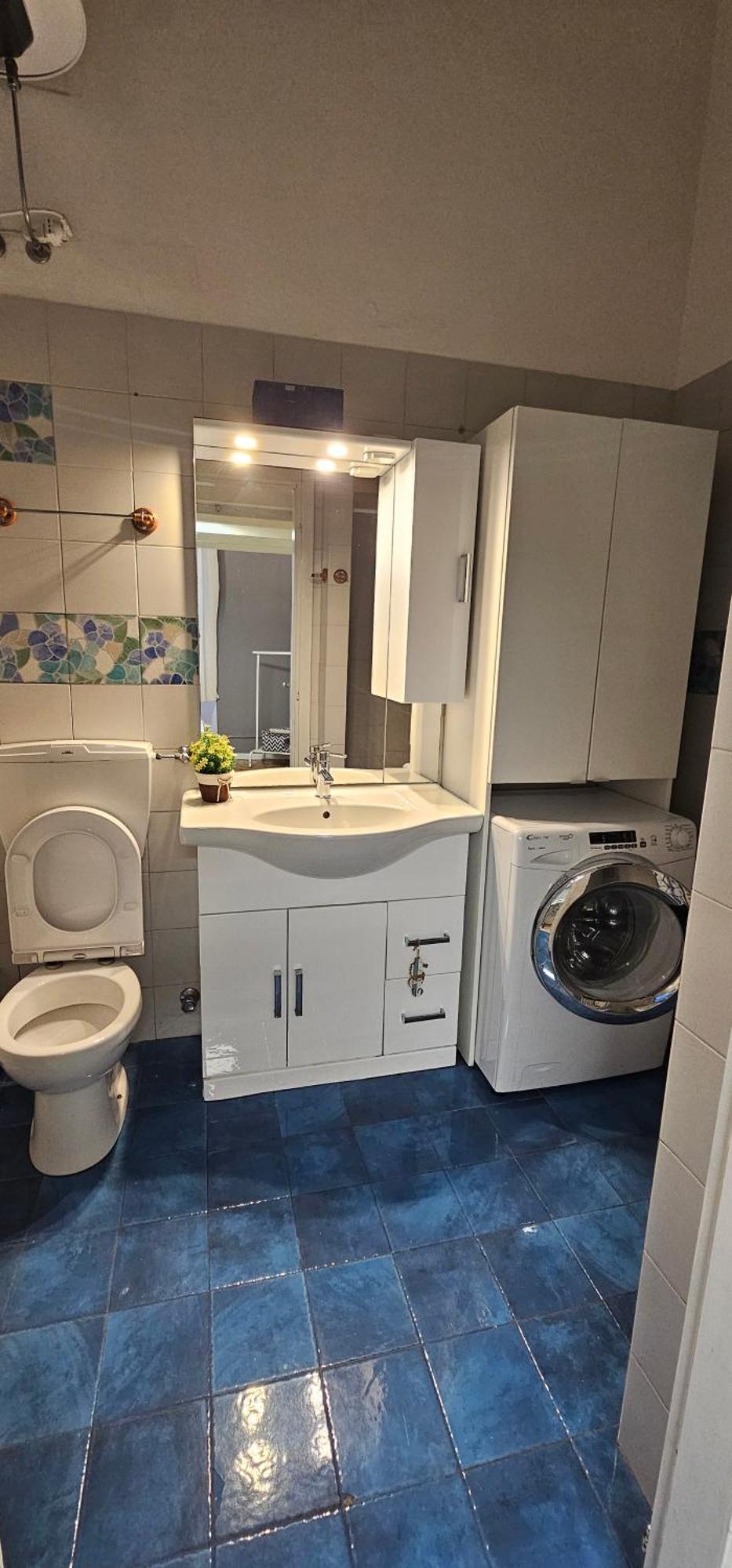 House In The Center Of Appartement *